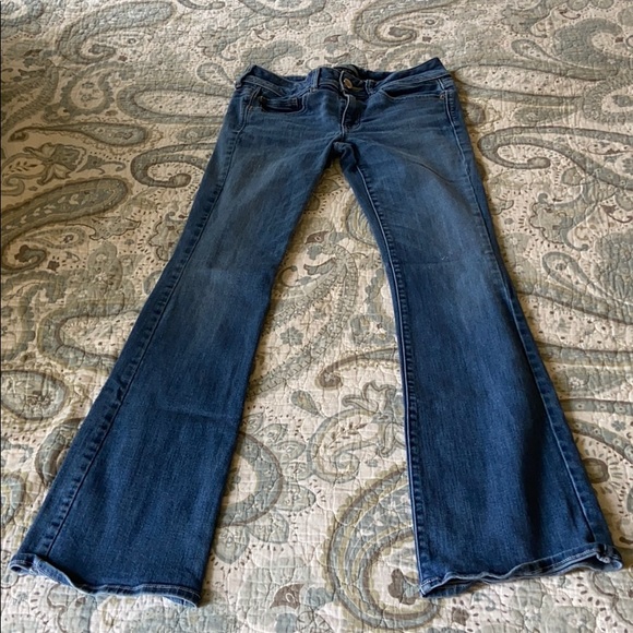 American Eagle women’s Jeans - Picture 4 of 5